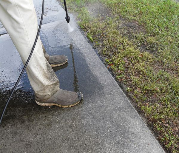 Sidewalk Concrete Cleaning in Cherry Hill