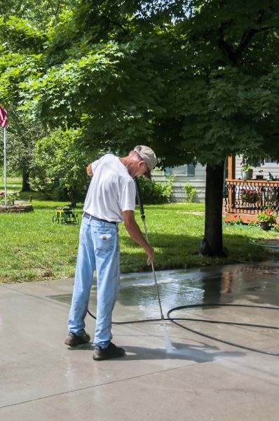 Driveway Concrete Cleaning in Cherry Hill